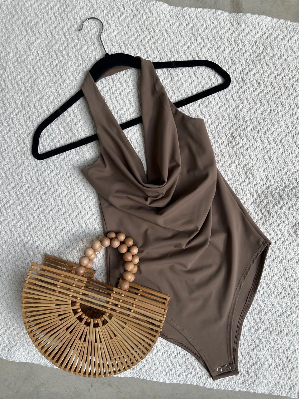 Pantiblusa Cowl Halter Topo