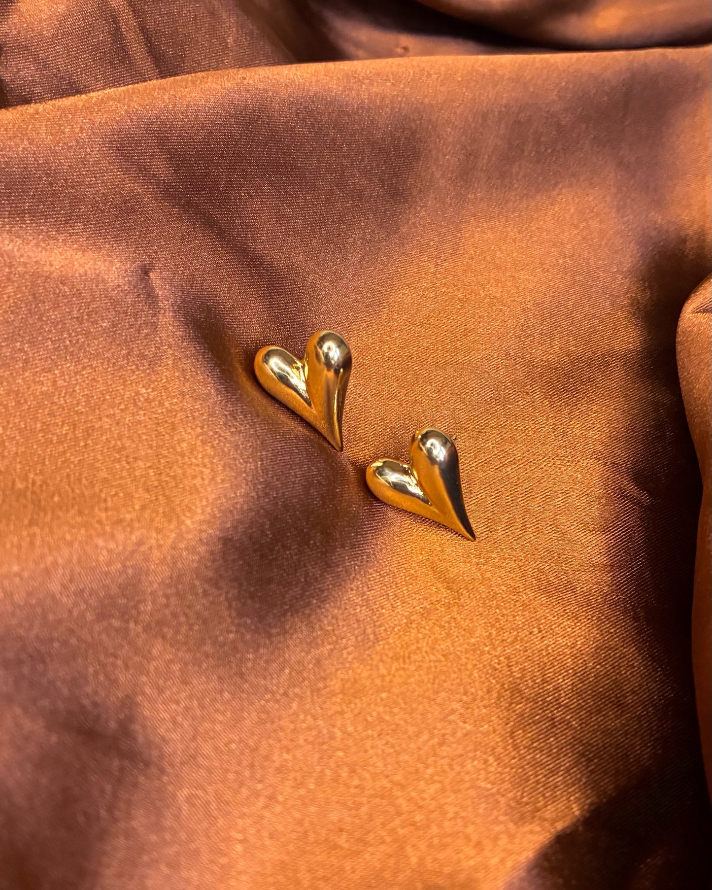 Aretes Corazón Bombacho