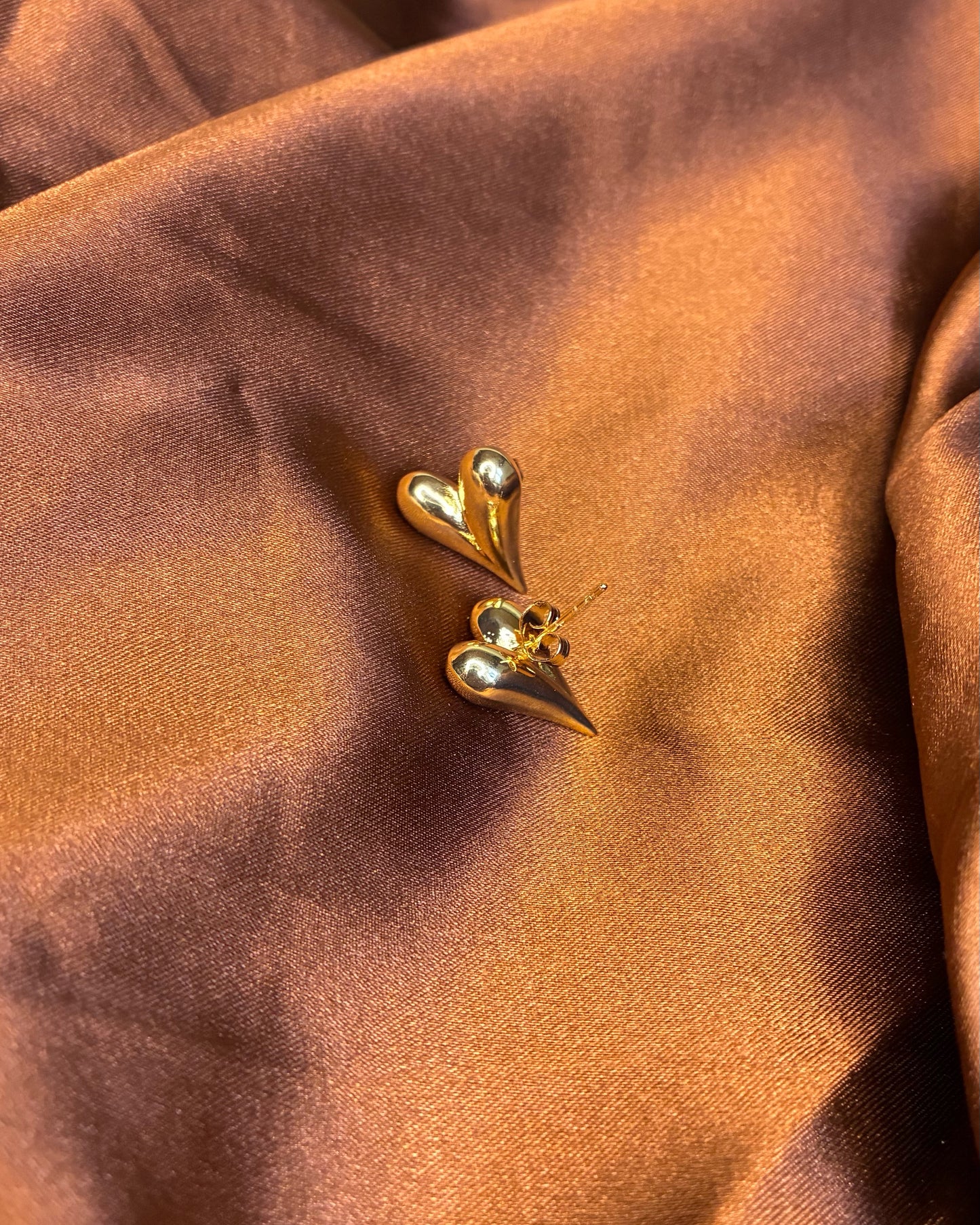 Aretes Corazón Bombacho