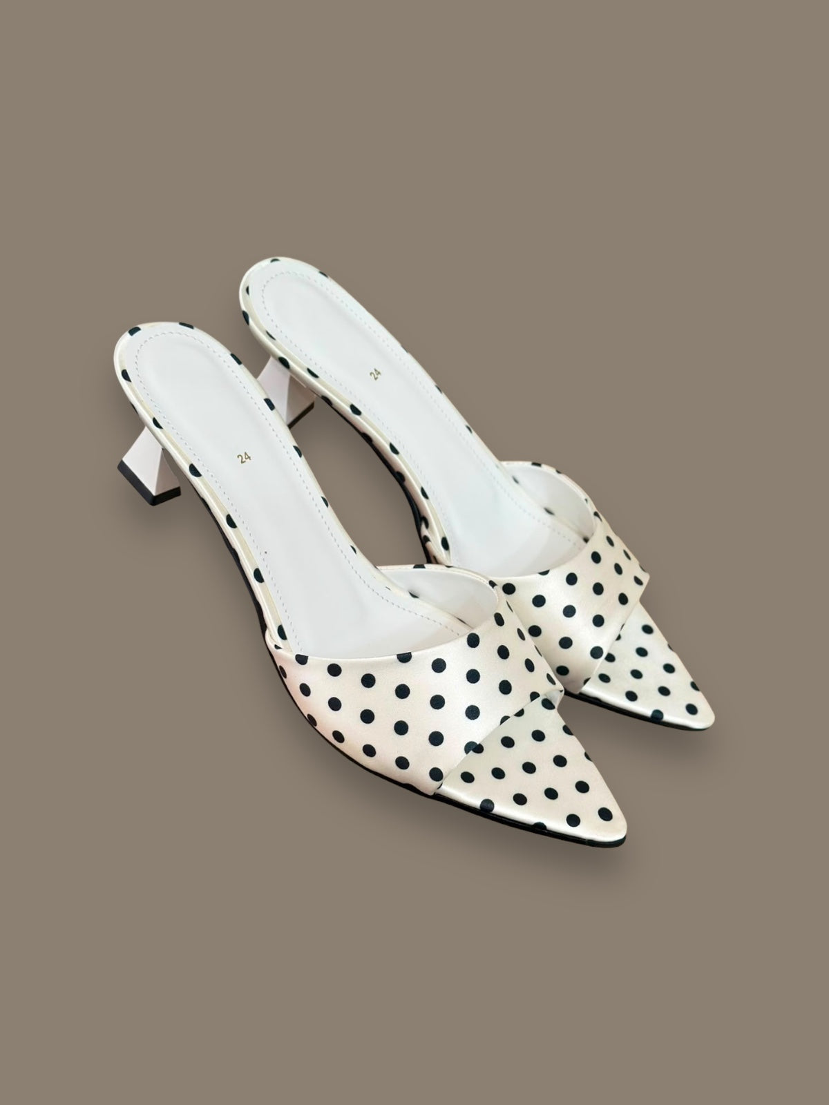Tacones Las Vegas Polka Dot White