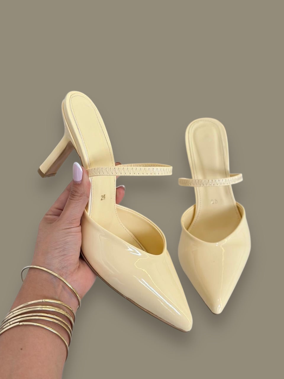 Tacones Manhattan Mantequilla