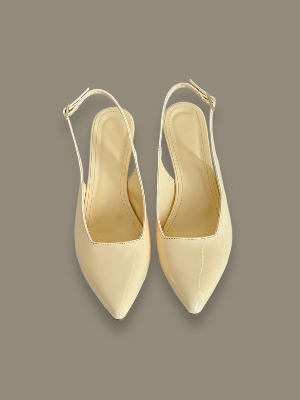 Tacones Mónaco Mantequilla
